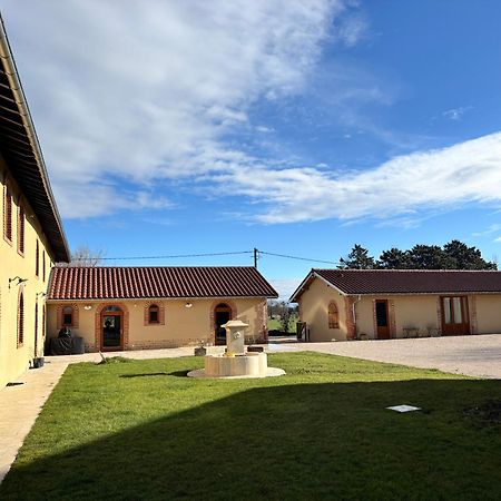 Le Domaine Du Pin Panzió Châtillon-sur-Chalaronne Kültér fotó