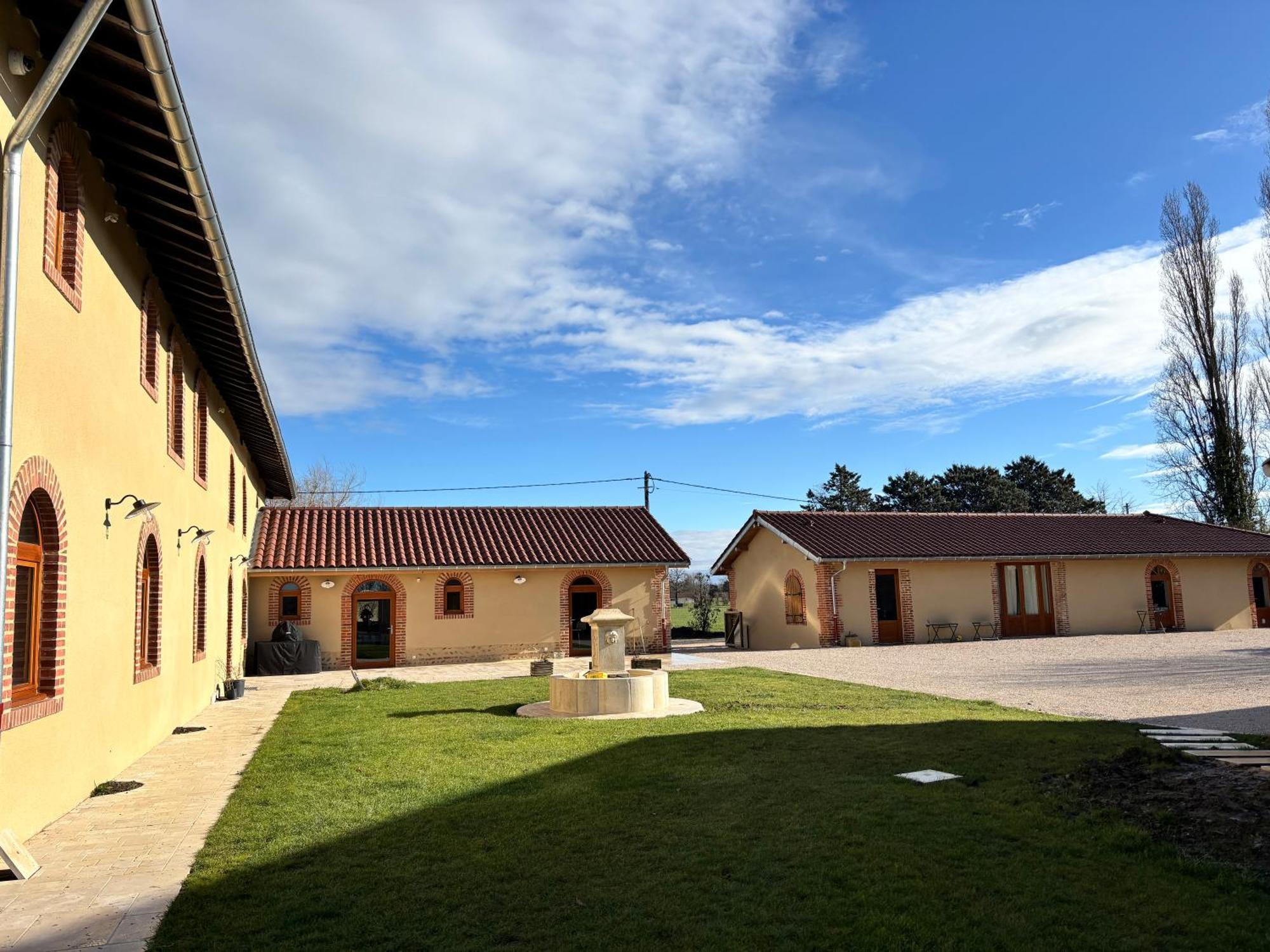 Le Domaine Du Pin Panzió Châtillon-sur-Chalaronne Kültér fotó