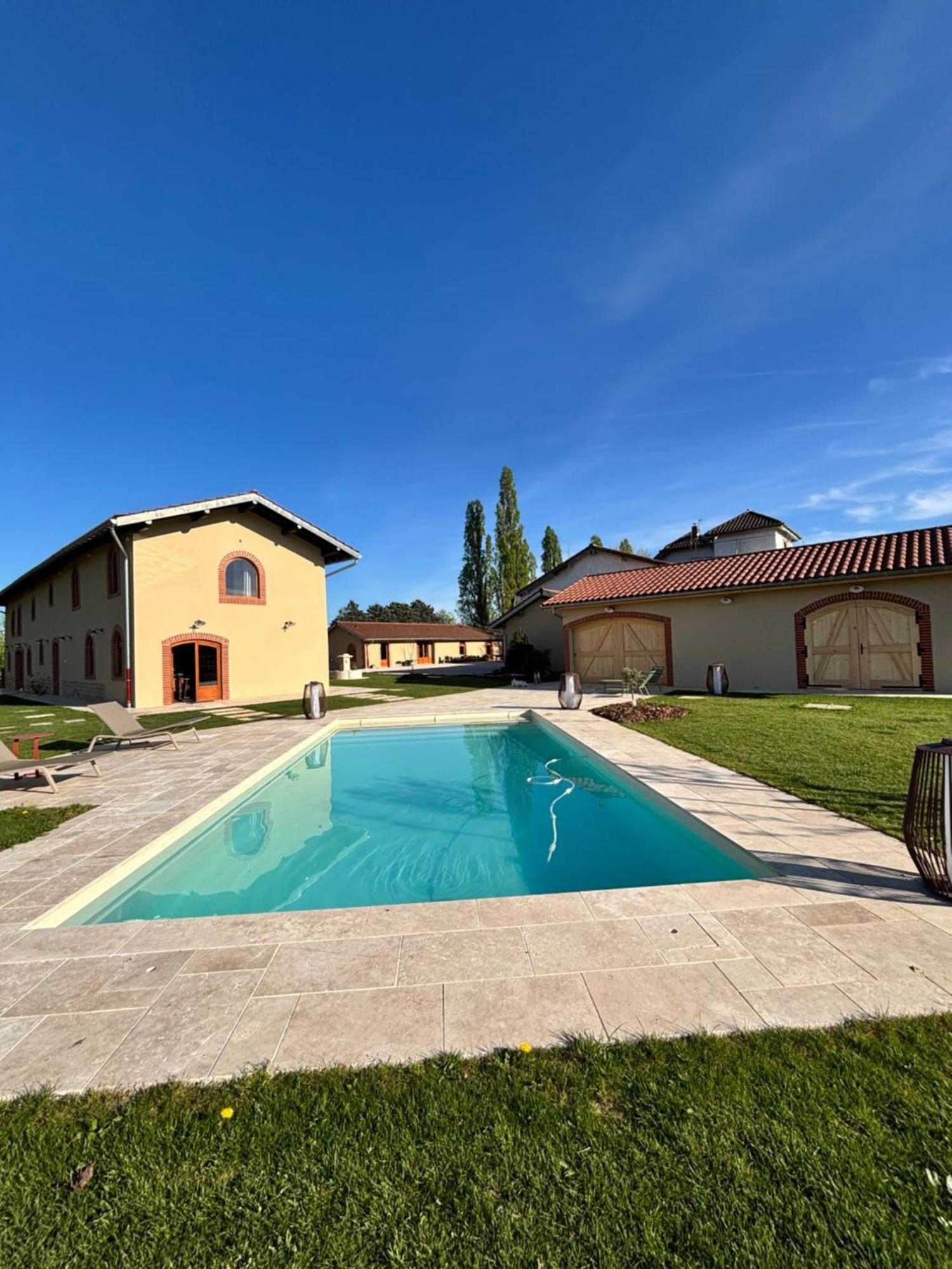 Le Domaine Du Pin Panzió Châtillon-sur-Chalaronne Kültér fotó