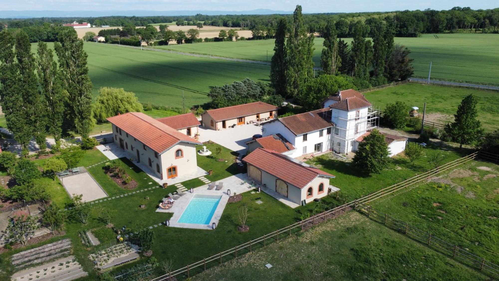 Le Domaine Du Pin Panzió Châtillon-sur-Chalaronne Kültér fotó