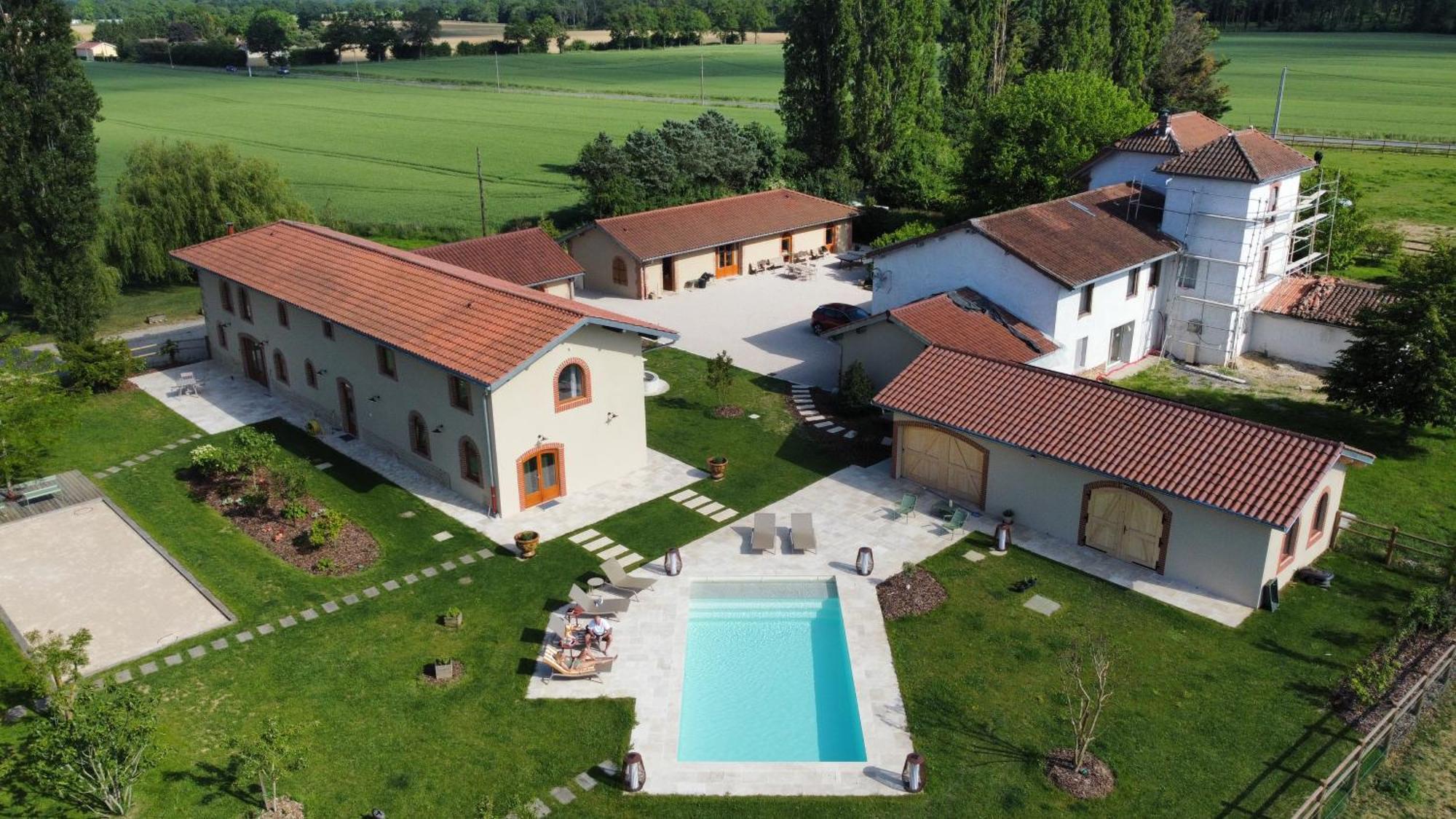 Le Domaine Du Pin Panzió Châtillon-sur-Chalaronne Kültér fotó